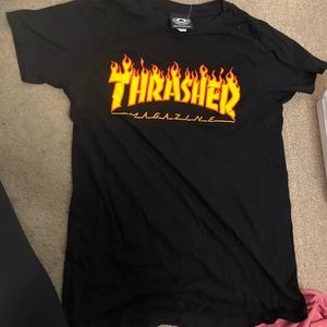 🦋Thrasher graphic Tee shirt